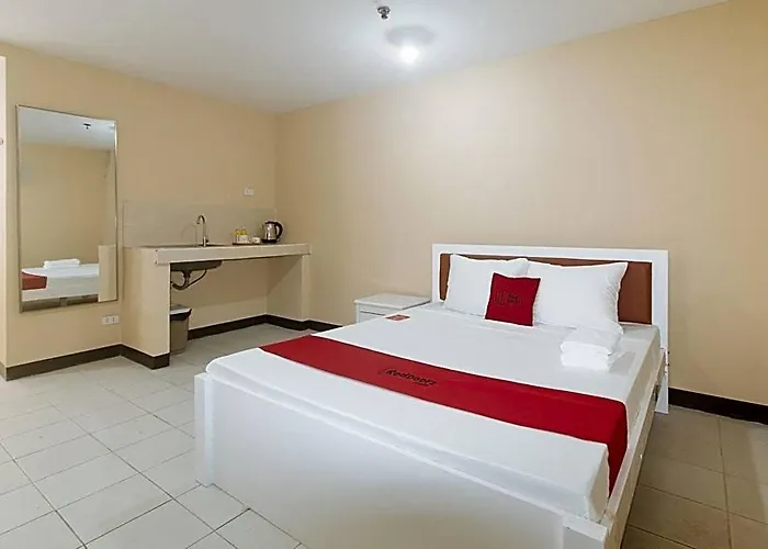 Hotel Reddoorz At Mubg Near Baclaran Church
